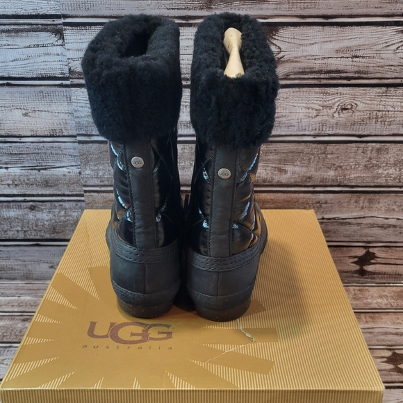 UGG Australia Newberry Waterproof Boots - Picture 4 of 8
